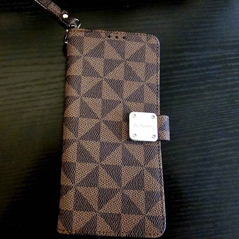 Cell phone cover